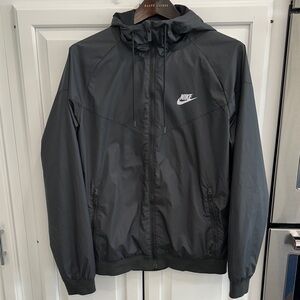 Nike Windbreaker Men’s